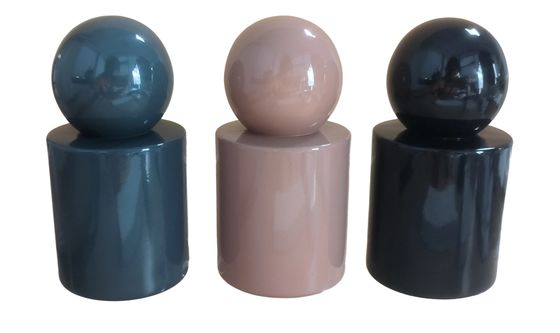 علب الزجاج العطر الفاخرة حسب الطلب 30ml و 50ml الضباب أو مضخة المصل عبوة زجاجية كرة مستديرة غطاء لمنتج المصل